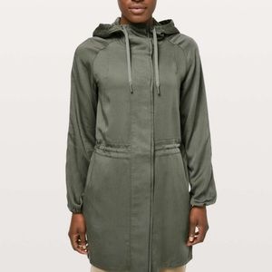 Lululemon City Stroll Jacket Grey Sage Size 6